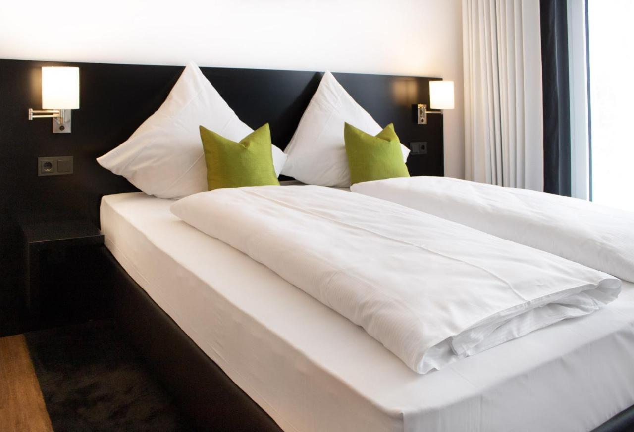 Oy Hotel By Wmm Hotels Oy-Mittelberg Esterno foto